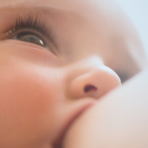 Breastfeeding for beginners Get a good latch Breastfeeding for beginners Get a good latch